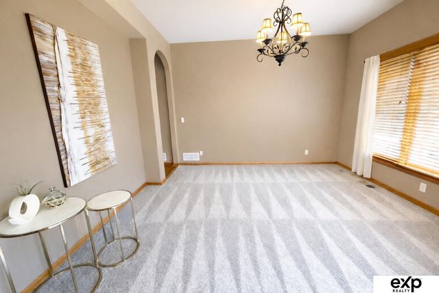 2231 Crystal Creek Drive, Papillion, NE 68046