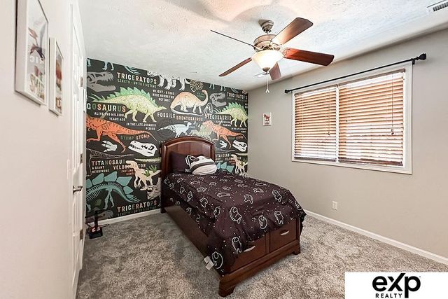 2231 Crystal Creek Drive, Papillion, NE 68046