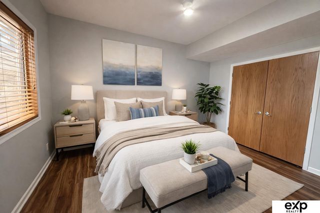 2231 Crystal Creek Drive, Papillion, NE 68046