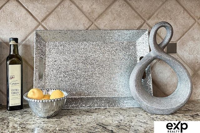 2231 Crystal Creek Drive, Papillion, NE 68046