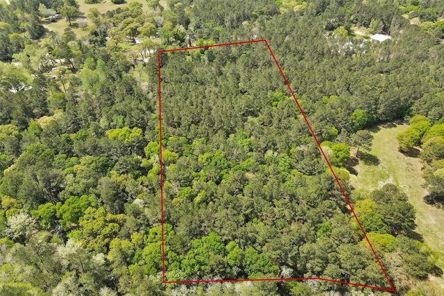 14869 County Line Road, Willis, TX 77378