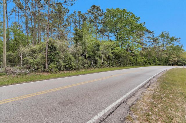 14869 County Line Road, Willis, TX 77378