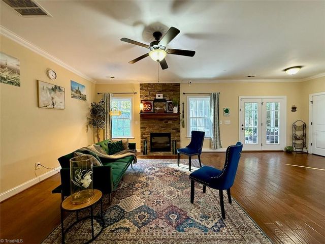2227 Dunning Court, High Point, NC 27265