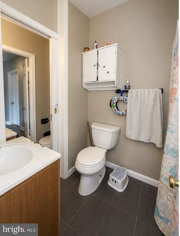 12700 OLD FORT RD, Fort Washington, MD 20744