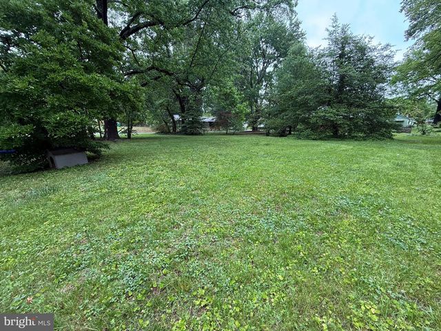 12700 OLD FORT RD, Fort Washington, MD 20744