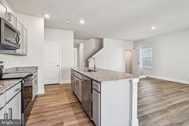 112 WAPPINGER TER, Winchester, VA 22602