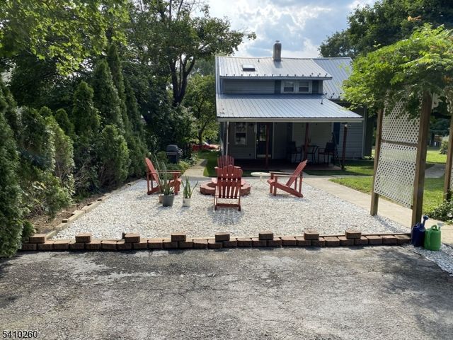 429 Russell Ave, Pohatcong Twp., NJ 08865