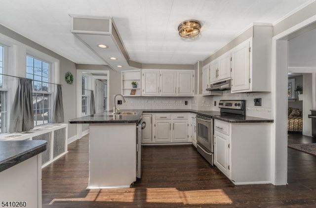 429 Russell Ave, Pohatcong Twp., NJ 08865