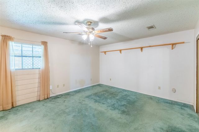 20089 Split Oak Drive, New Caney, TX 77357