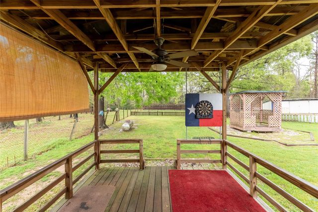 20089 Split Oak Drive, New Caney, TX 77357