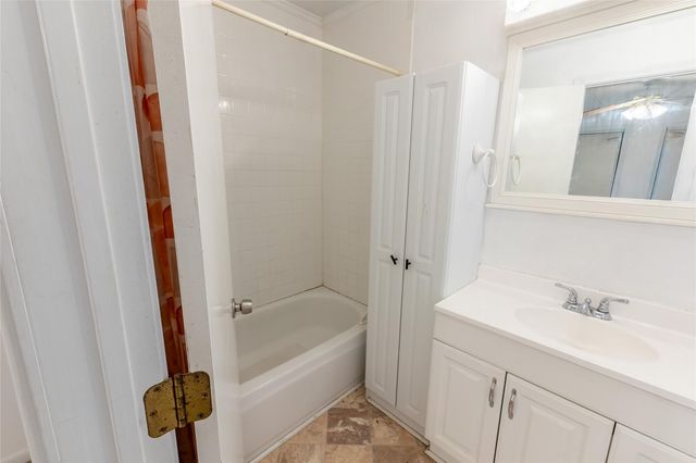 20089 Split Oak Drive, New Caney, TX 77357