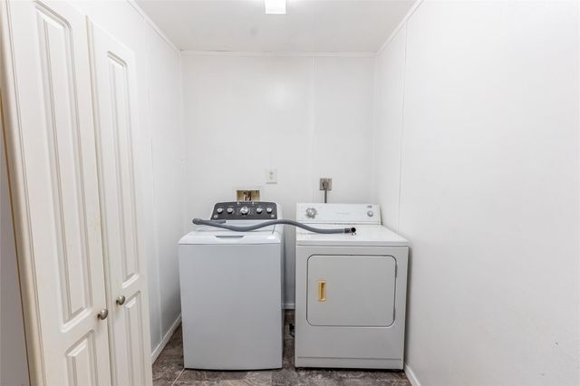 20089 Split Oak Drive, New Caney, TX 77357