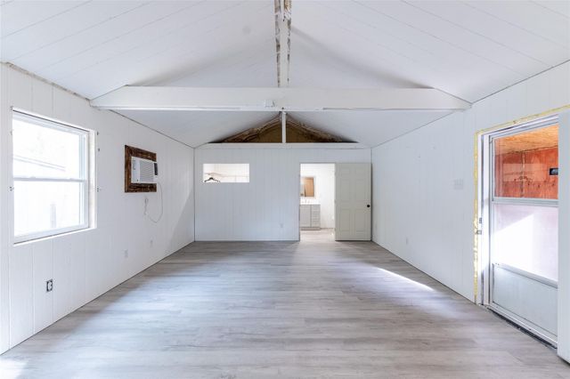 20089 Split Oak Drive, New Caney, TX 77357