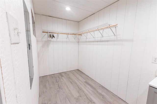 20089 Split Oak Drive, New Caney, TX 77357