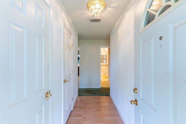 20089 Split Oak Drive, New Caney, TX 77357