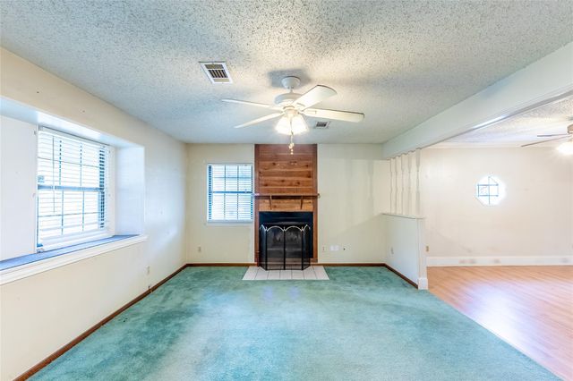 20089 Split Oak Drive, New Caney, TX 77357