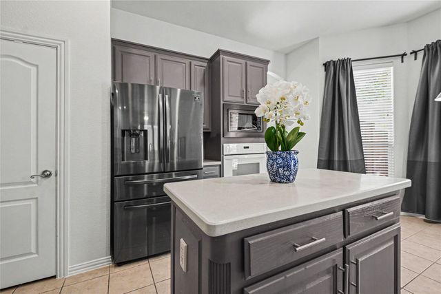 1729 Auburn Drive, Carrollton, TX 75007