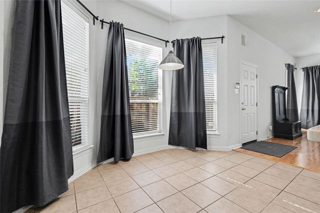 1729 Auburn Drive, Carrollton, TX 75007