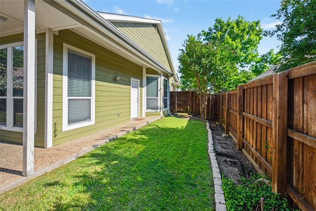 1729 Auburn Drive, Carrollton, TX 75007