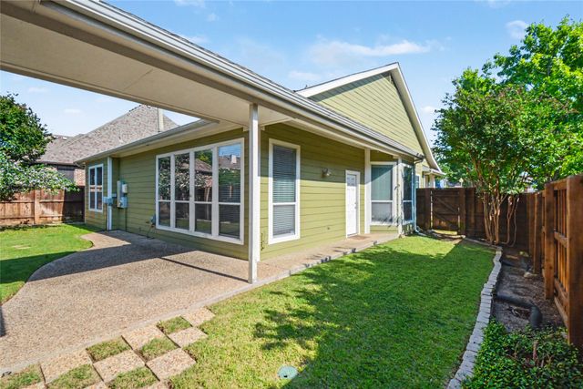 1729 Auburn Drive, Carrollton, TX 75007
