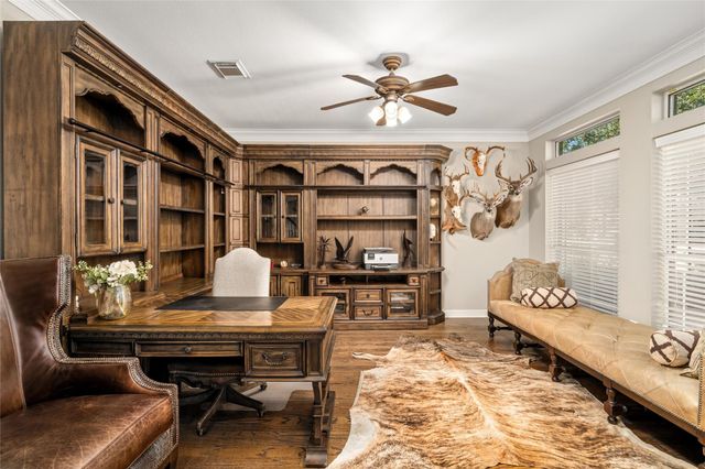 2111 N Shadow Grove Ln, Richmond, TX 77406