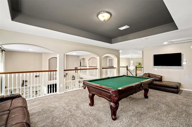 2111 N Shadow Grove Ln, Richmond, TX 77406