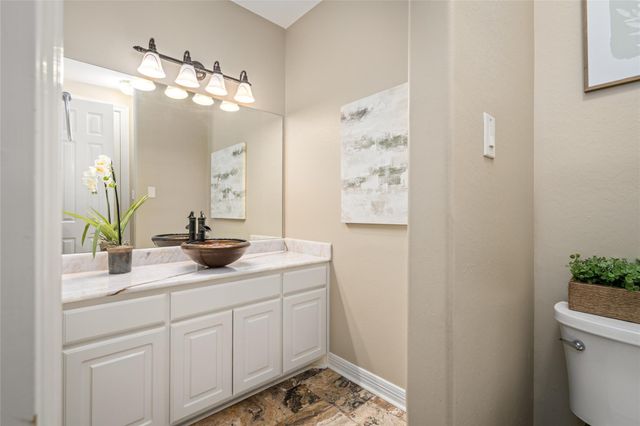 2111 N Shadow Grove Ln, Richmond, TX 77406