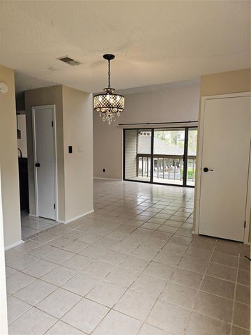 3900 Aspen Drive B201, Montgomery, TX 77356