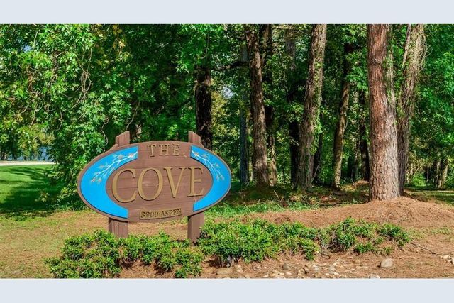 3900 Aspen Drive B201, Montgomery, TX 77356