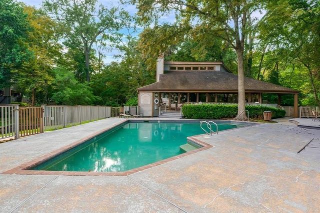 3900 Aspen Drive B201, Montgomery, TX 77356