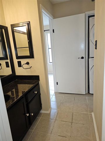 3900 Aspen Drive B201, Montgomery, TX 77356