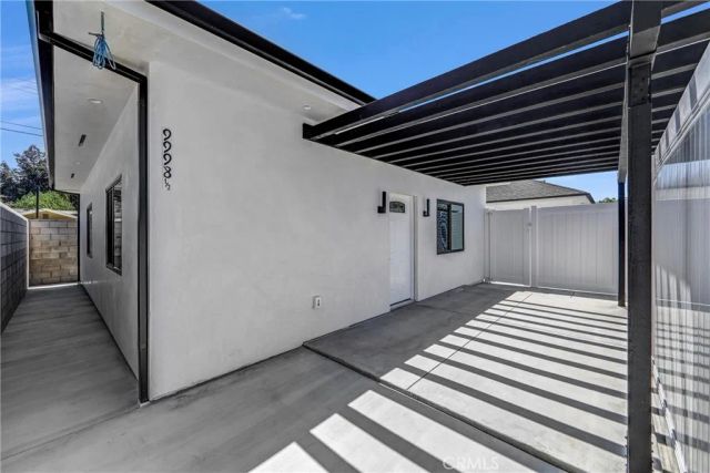 9998 Louise Avenue, Northridge, CA 91325