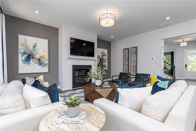 736 Coventry Cove Way, Acworth, GA 30102