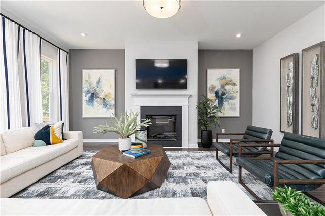 736 Coventry Cove Way, Acworth, GA 30102