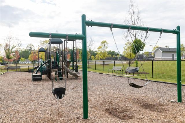 736 Coventry Cove Way, Acworth, GA 30102