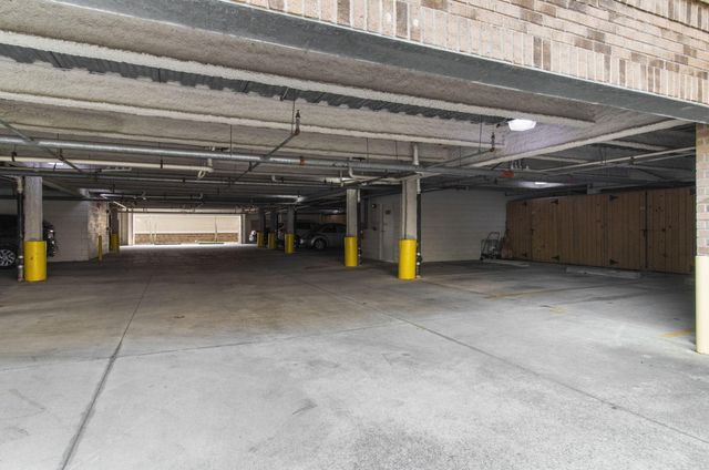 2244 Ashley Crossing Drive 1131, Charleston, SC 29414