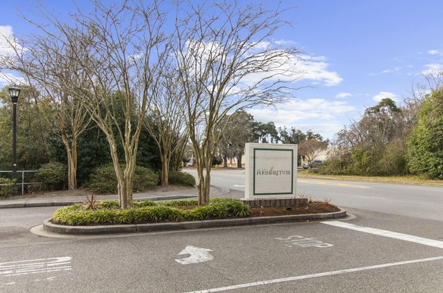 2244 Ashley Crossing Drive 1131, Charleston, SC 29414