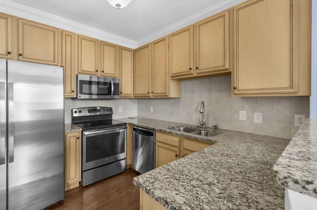 2244 Ashley Crossing Drive 1131, Charleston, SC 29414