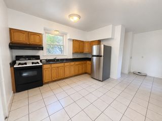 46 Court St 1, Newton, MA 02458
