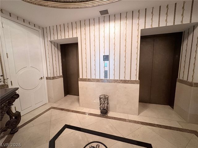 2857 Paradise Road PH2904, Las Vegas, NV 89109