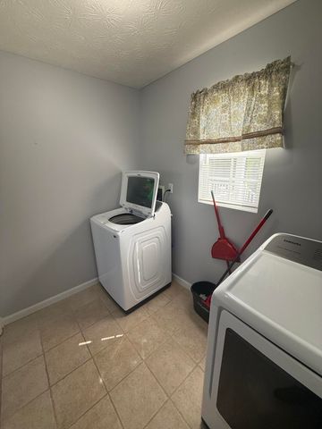 426 Bryants Way, London, KY 40741