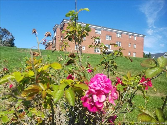 185 Melba Street APT 109, Milford, CT 06460