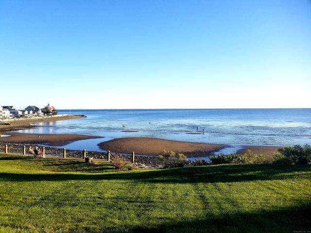 185 Melba Street APT 109, Milford, CT 06460