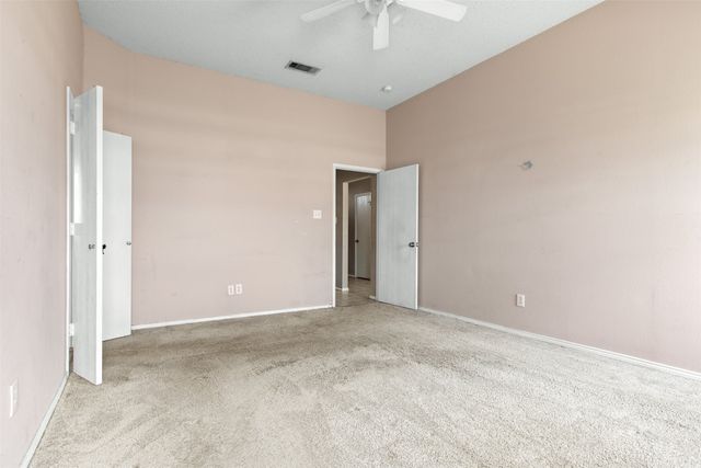 809 Elbe Drive, Arlington, TX 76001