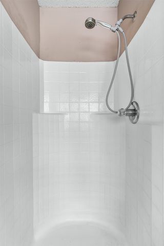 809 Elbe Drive, Arlington, TX 76001