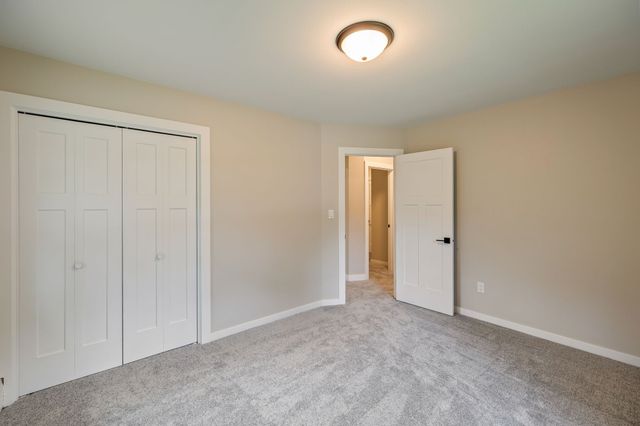 4080 NW 46th Place, Des Moines, IA 50310