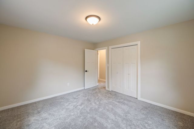 4080 NW 46th Place, Des Moines, IA 50310