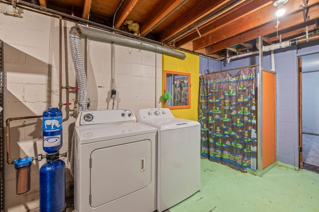 4080 NW 46th Place, Des Moines, IA 50310