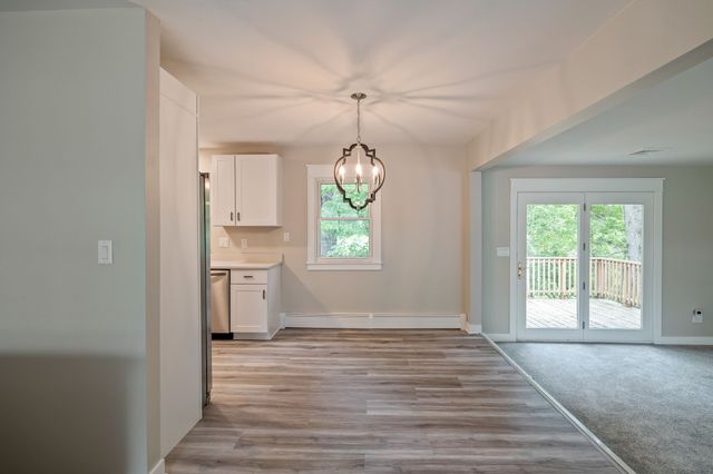 4080 NW 46th Place, Des Moines, IA 50310