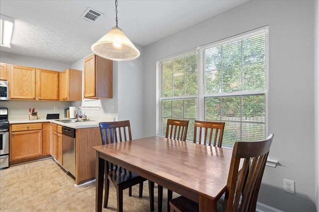 2628 ESSEX Court, Conyers, GA 30013